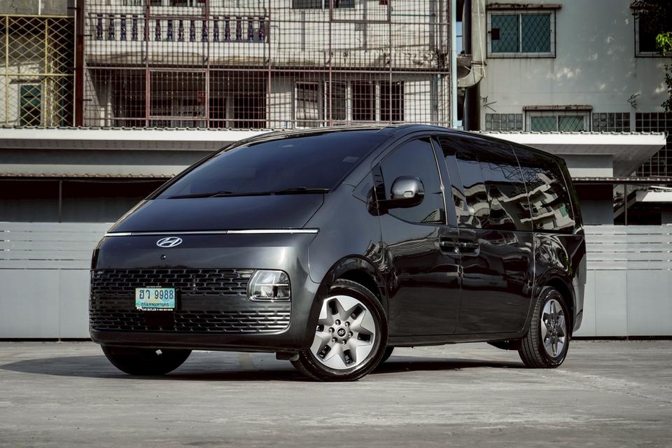 รหัสรถ CBL9988 HYUNDAI Staria 2.2 SEL AT 2021