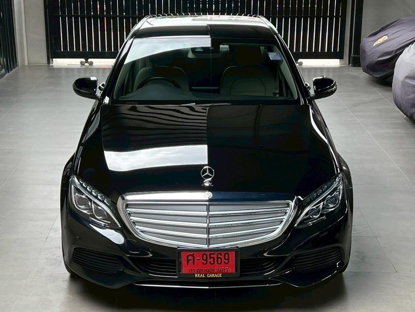 Mercedes-Benz C350e Exclusive Sedan
