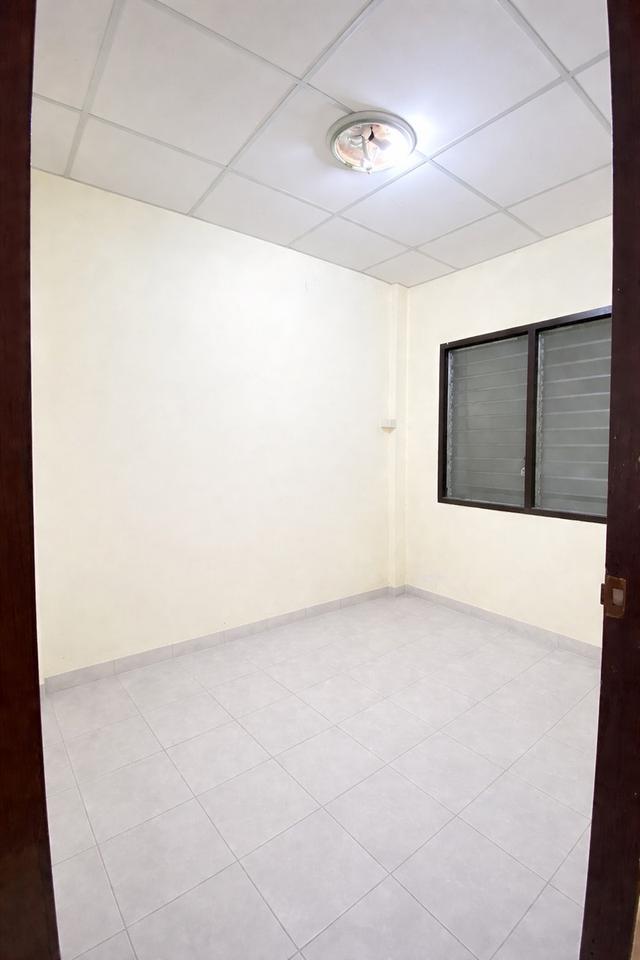 ขายทาวเฮาส์ 2 ชั้น บ้านพงษ์ศิริชัย 2 ทำเลดี เหมาะสำหรับอยู่อาศัย ใกล้ BTS สถานีหลักสอง 5