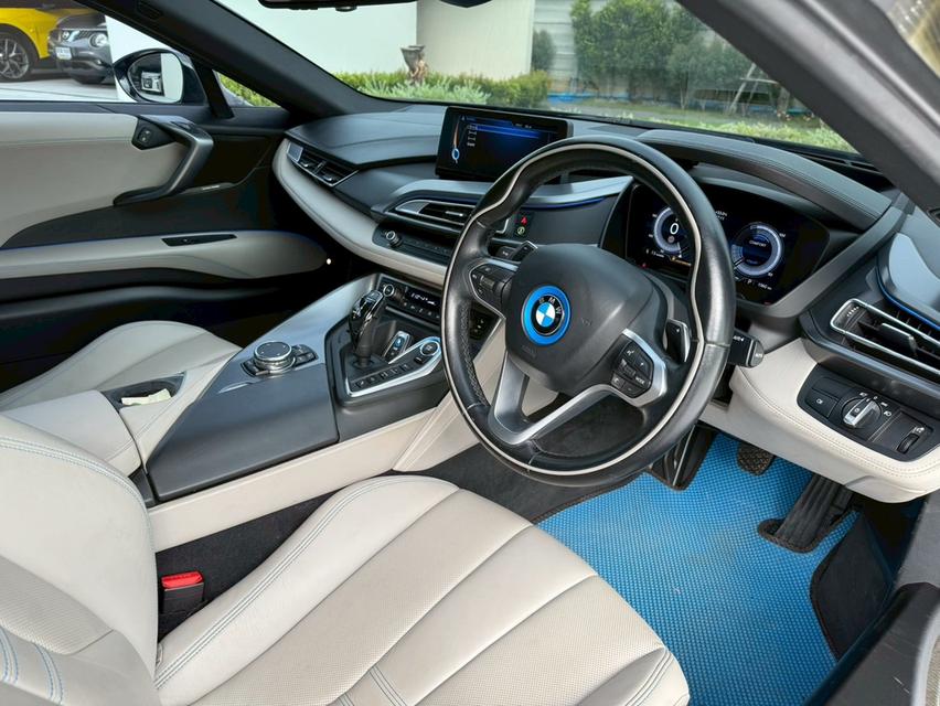 รถ BMW I8 ปี 2016