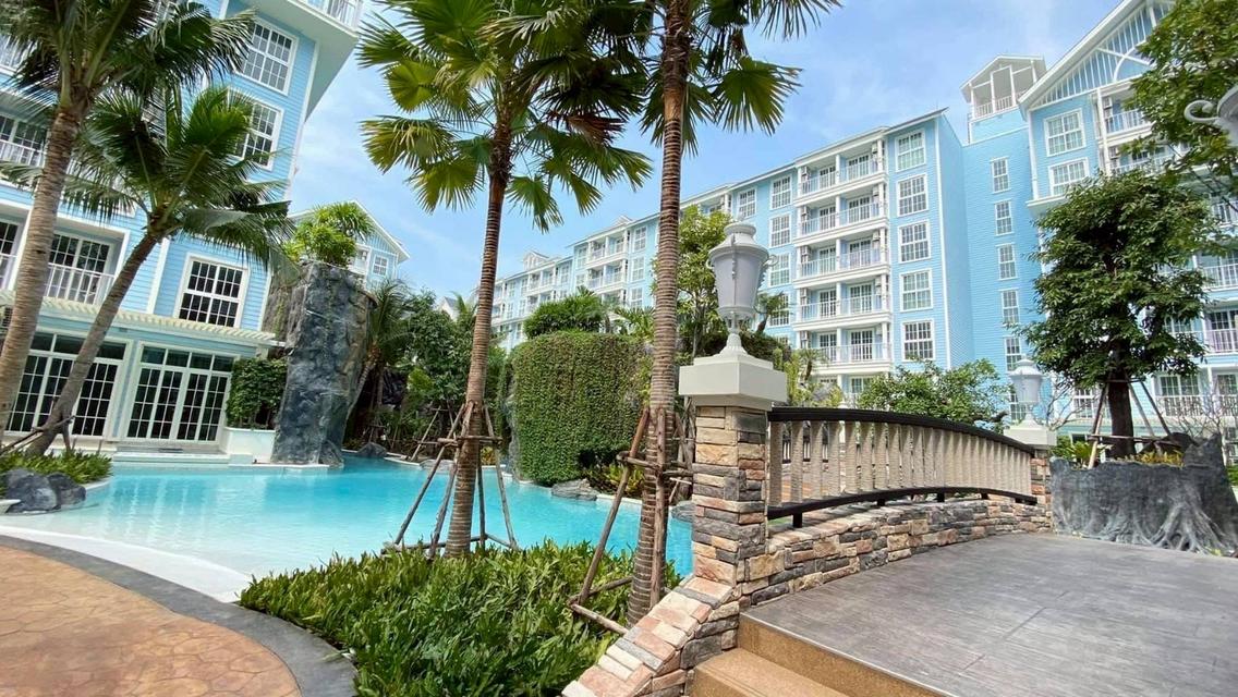 Grand Florida Beachfront Condo Pattaya 1