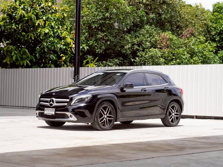 MERCEDES BENZ GLA200 1.6 Urban ปี จด 2015