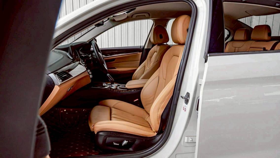 BMW 530e 2.0Highlune ปี19 รูปที่ 12