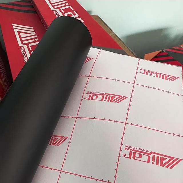 sticker เปลี่ยนสีรถยนต์ สีดำด้าน รุ่นไล่ฟองอากาศ ยกทั้งม้วน เหลือ 13 ม. หน้ากว้าง 152 ซม.