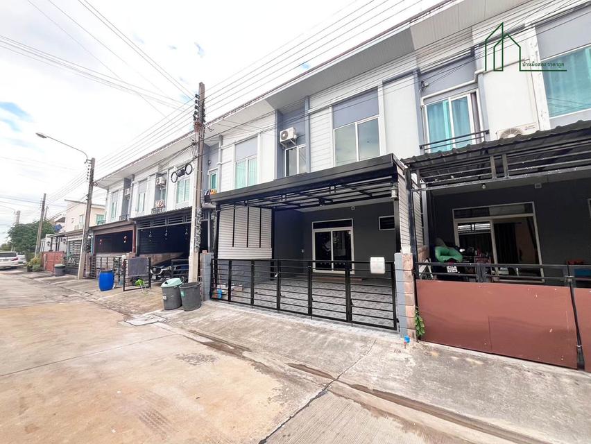 ทาวน์เฮาส์ หมู่บ้านกัสโต้ บางนา - สุวรรณภูมิ ซ.วัดศรีวารีน้อย รีโนเวทพร้อมอยู่
