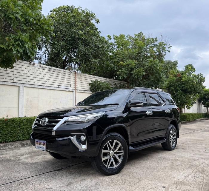 (แจ้งรหัสรถ AP8844) TOYOTA FORTUNER 2.4 ขับ 2 ปี 15