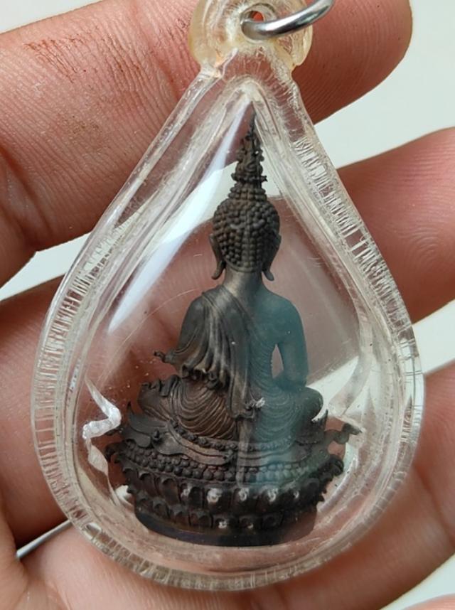 พระกริ่งเลี่ยมเก่า