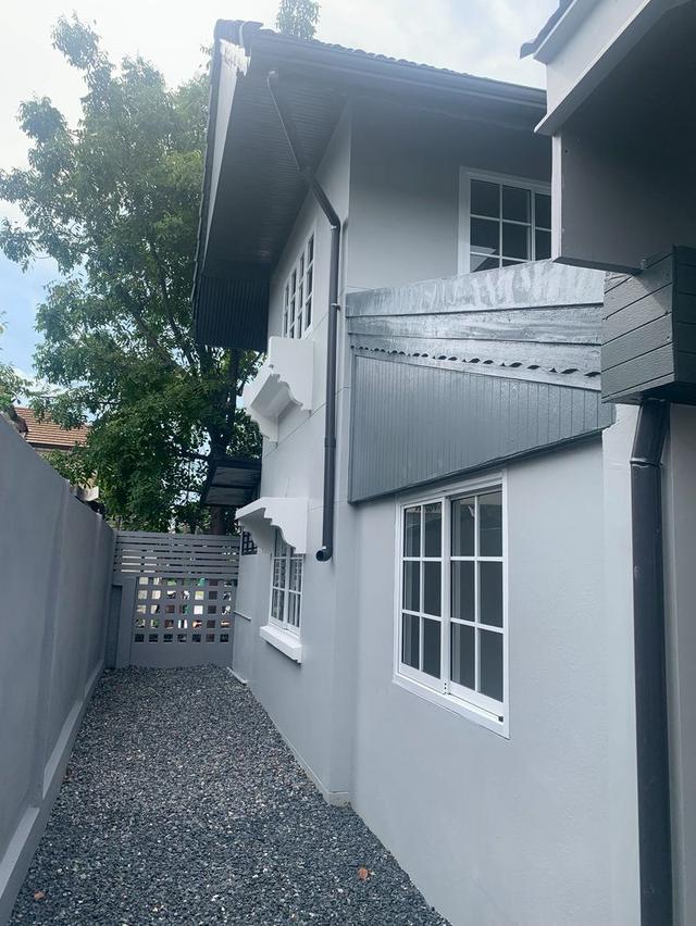 ขาย : บ้านเดี่ยว 2 ชั้น,เนื้อที่ 49 ตรว.  หมู่บ้านชื่นกมลนิเวศน์ ถนนรามอินทรา 60 แขวงรามอินทรา เขตคันนายาว จังหวัดกรุงเทพมหานคร  4