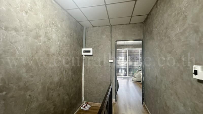 ทาวน์เฮ้าส์ รัตนชัย วิลล่า โครงการ 3 - ลำลูกกา รีโนเวท สไตส์ Loft พร้อมอยู่ 11