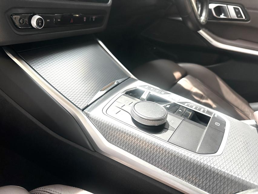 BMW 330e Plug-in Hybrid M Sport ปี2024 เลขไมล์ 15,xxx km 12