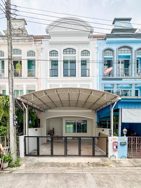 ขายทาวน์โฮม 3 ชั้น 26 ตรว. 4 ห้องนอน หมู่บ้าน เดอ สยาม สวนหลวง ร.9 ใกล้สวนหลวง ร.9 ร่มรื่น เป็นส่วนตัว 1