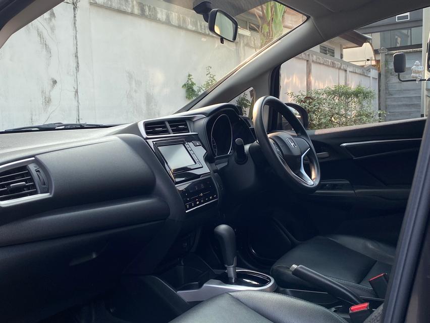 Honda Jazz 1.5 V+ GK ( MNC ) ปี 2017 9