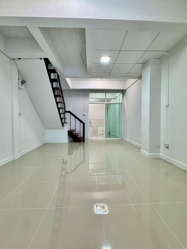 หมู่บ้านอัมพรไพศาล 10