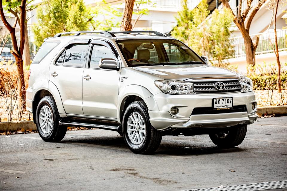 TOYOTA FORTUNER 2.7 V 4WD ปี 2005 เกียร์ออโต้ 3