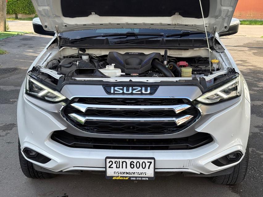 Isuzu mu-x