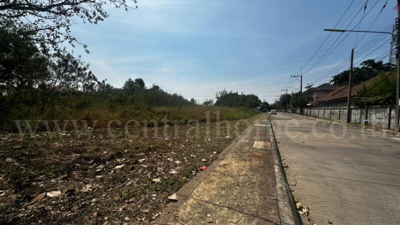 ที่ดินเปล่า ถมแล้ว 308.9 ตร.วา หมู่บ้าน การ์เด้นลากูน่า - ฉะเชิงเทรา แปลงมุม 5