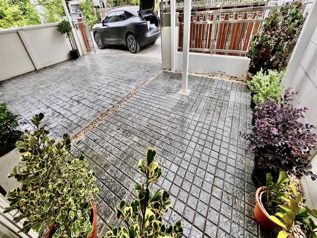 ให้เช่าทาวน์โฮม 2 ชั้น 3 ห้องนอน โครงการเดอะวิลเลจ บางนา กม. 10 ใกล้เมกะบางนา เฟอร์ครบ พร้อมอยู่ 2