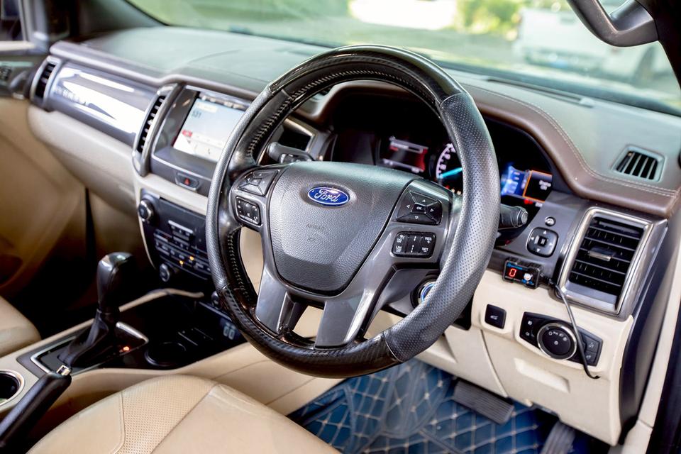 Ford Everest 2.2 Titanium Sunloof ปี 2017 สีฟ้า มือเดียวป้ายแดง 16