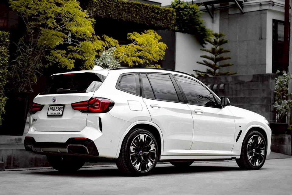 รหัสรถ PR6969 BMW iX3 M-Sport Pro Package (Model G01 LCI) 17