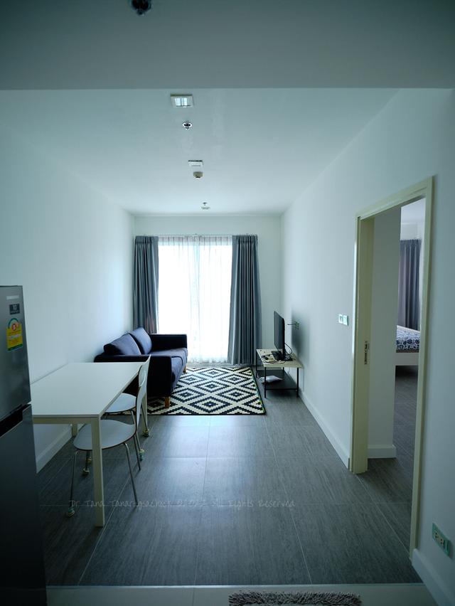 For rent 1 br 43 sqm. at Condolette Ize Condo. 130 metres from BTS Ratchtewi 4