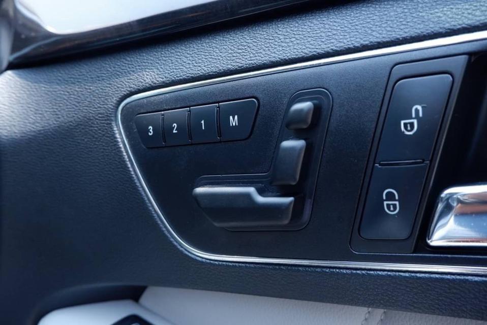 รหัสรถ CAT3395 2012. MERCEDES-BENZ E250 Avantgarde W212 CGI 1.8  รุ่นท๊อปสุด  16