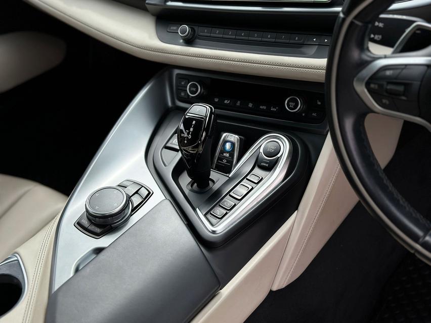 BMW i8 Sport Plug-in Hybrid ปี 2014 รูปที่ 14