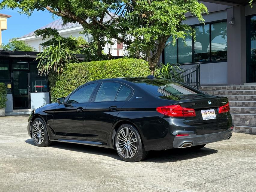 2019 BMW 530e MSPORT รถมือเดียวออกป้ายแดง รถวิ่งน้อยเพียง 90,000 กม รถเข้าศูนย์ตามระยะ ไม่เคยมีอุบัติเหตุครับ 6