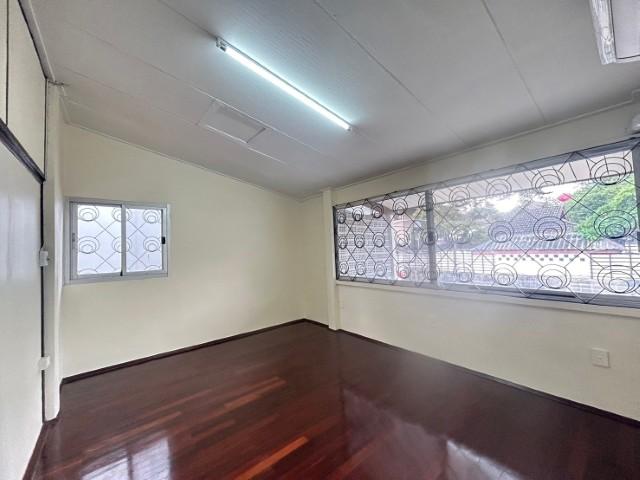 ้บ้านเดี่ยวหลังใหญ่100ตร.ว250ตรม.3นอน3น้ำ 1ทำงาน แอร์ใหม่4 เครื่องใกล้แอร์พอร์ตลิ้งค์และห้างTH nine พระราม9เช่า 65000บาท 5