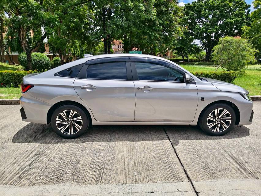 Toyota Yaris Ativ smart ปี 2023 สีเทา รูปย่อยที่ 4