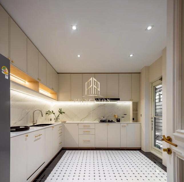 The Gentry Sukhumvit 101 with Private Swimming Pool 8