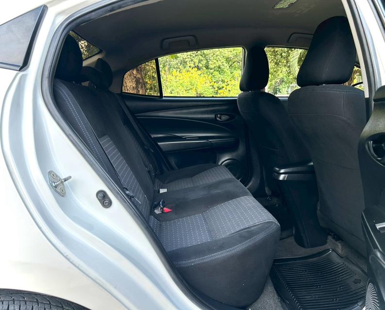Toyota Yaris Aitv 1.2E ปี17 15