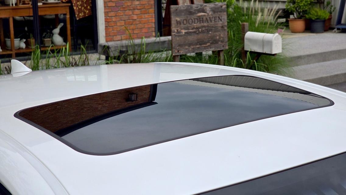 รหัสรถ WB36 Lexus ES300h ปี 2015