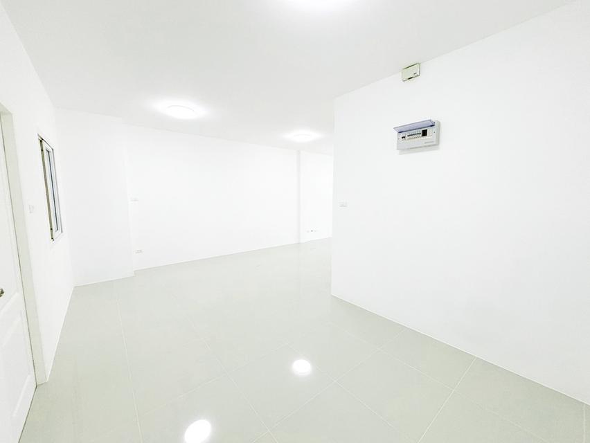 🏡✨ ขายทาวน์โฮม 2 ชั้น ทำเลดี ใกล้ศาลายา ราคาคุ้มเพียง 1.69 ล้านบาท ✨🏡 6