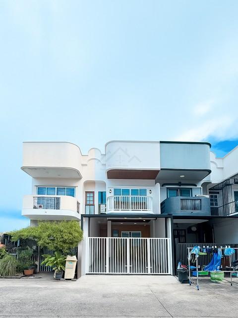 ขายทาวน์โฮม 2 ชั้น 17 ตรว. หมู่บ้าน 84 แมนชั่น ลาดพร้าว 84 ใกล้ MRT ลาดพร้าว 71 ( รีโนเวทใหม่ ) 1