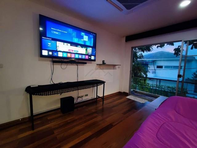 ให้เช่าบ้านเดี่ยว 2 ชั้น 65 ตรว. หมู่บ้านโนเบิล จีโอ วัชรพล Noble Geo Watcharapol ใกล้เพลินนารี่ มอลล์ ตลาดถนอมมิตร 7