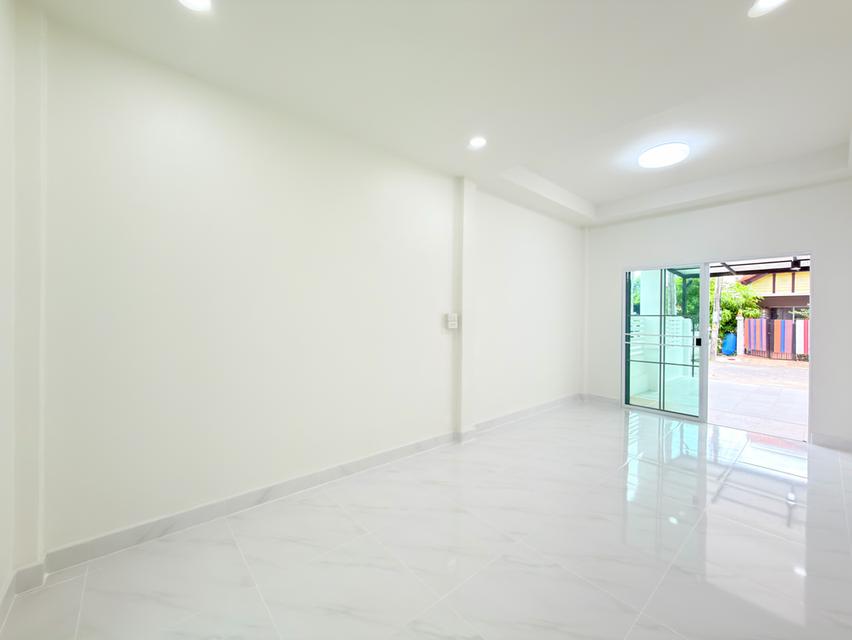 #หมู่บ้านเจษฎา9 ซ.3 (ถนนเมน) บ้านเลขที่ 61/39 9