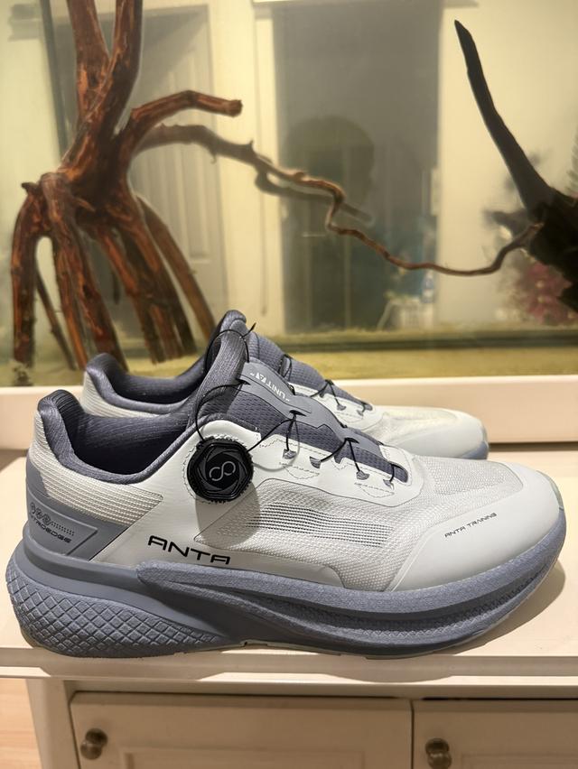 Anta Training ชาย ขนาด 8.5 uk รูปที่ 2