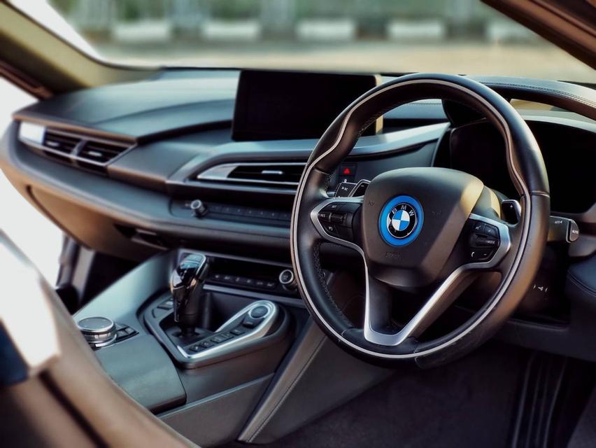 BMW i8 Pure Impulse ปี 2015 ไมล์ 61,xxx km  10