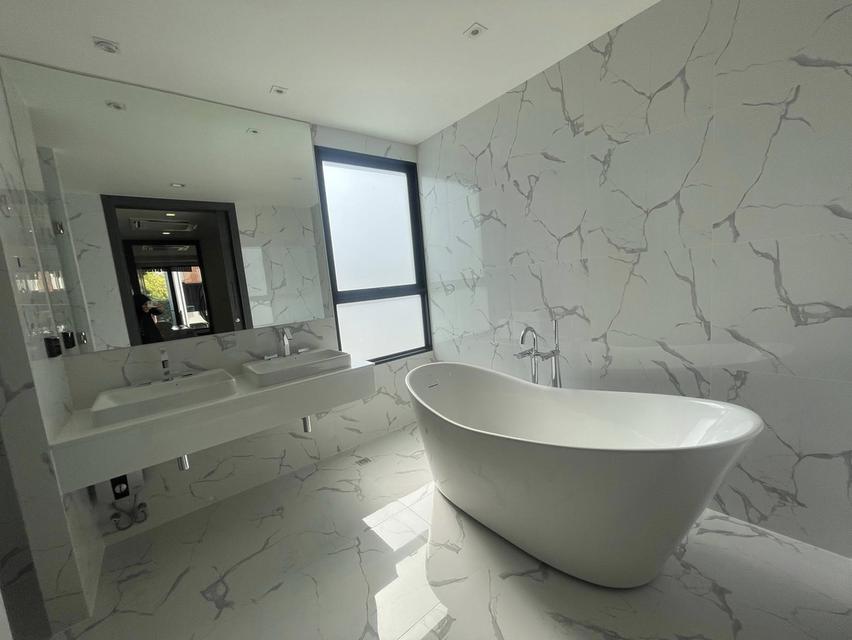 ขาย / เช่า ทาวน์โฮม 4 ชั้น โครงการ  เดอะ พาร์ค เลน สุขุมวิท 105 9