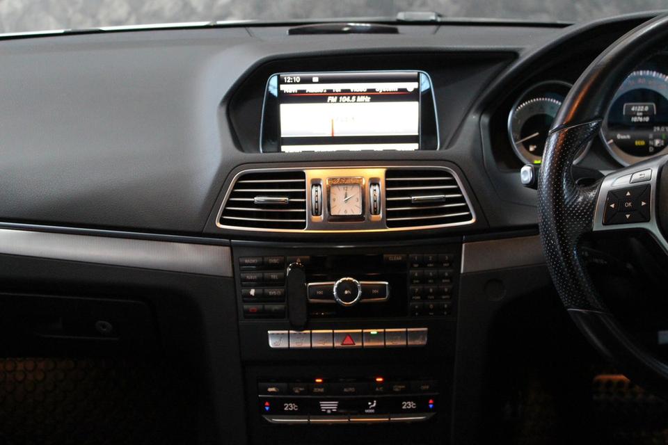 รหัสรถ JRS5576 ✨ Mercedes-Benz E200 Cabriolet ปี 2014 สีขาว (White Diamond) ✨ รูปที่ 14