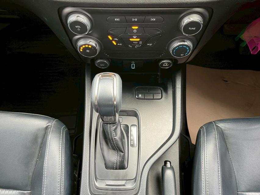 Ford Ranger 4 ประตู 2.2 XLT Hi-Rider ปี 2022 ออโต้ 7