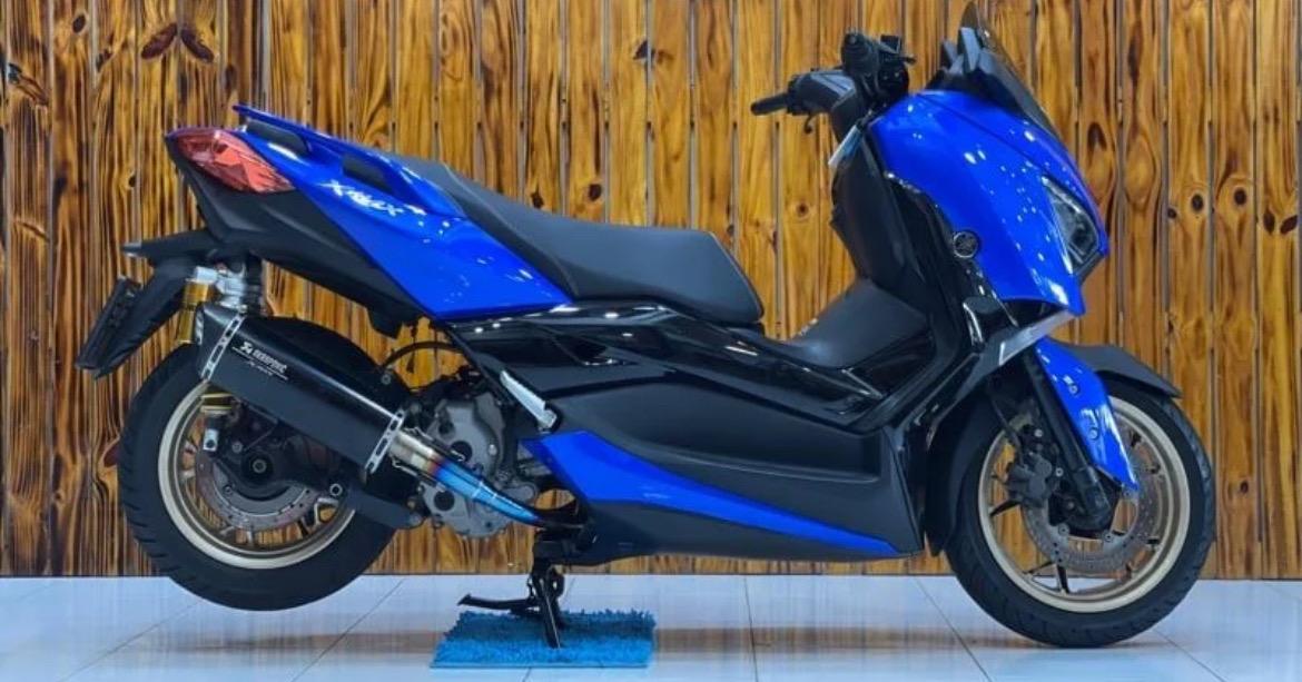 ปล่อยขาย Yamaha XMAX สีน้ำเงิน 2