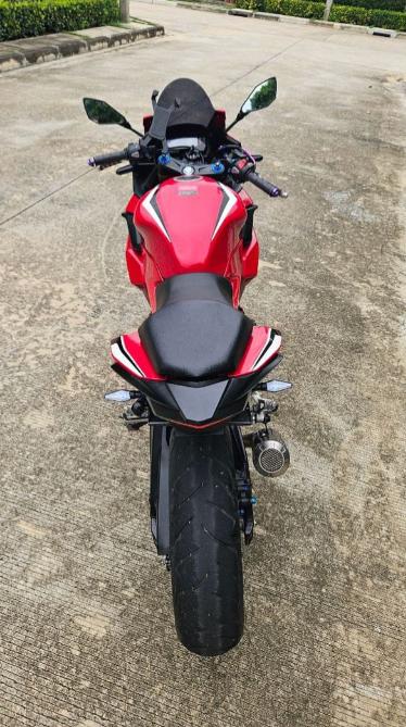 Honda CBR500 สีแดงดำ 3