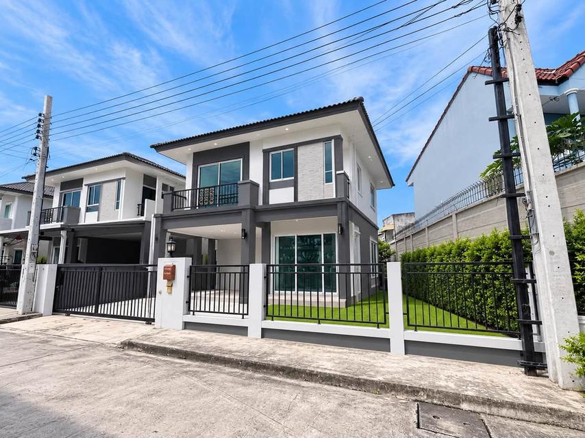 ขายบ้านเดี่ยว 2ชั้น โครงการ ภัสสร ไพรด์ ศรีนครินทร์–หนามแดง รีโนเวทใหม่ทั้งหลัง 2