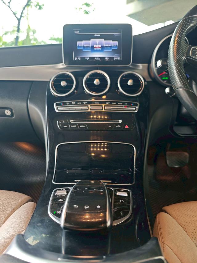 🚗 2019 Mercedes-Benz C200 Avantgarde Sedan AT รูปที่ 14