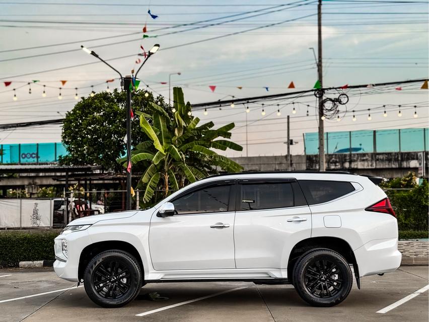 ขาย Mitsubishi Pajero 2.4GT ปี21