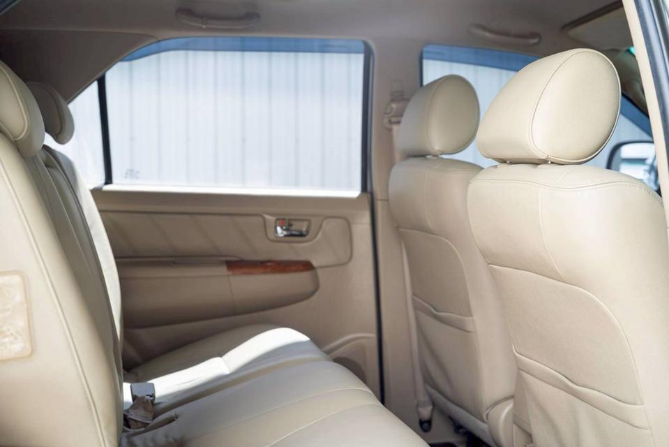 TOYOTA FORTUNER, 2.7 V ปี 2009 จด 2010 โฉม ปี08-11   10