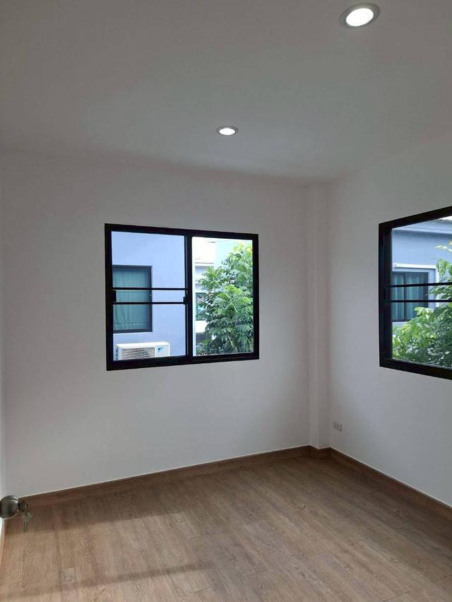 ขายทาวน์โฮม 2 ชั้น💥 หมู่บ้านแกรนด์ดิตี้ พุทธมณฑลสาย7 ทำเลดี ✨หลังมุม✨ 8