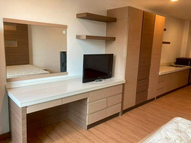 ให้เช่าคอนโดบางแสนชลบุรี คอนโด เดอะลิฟวิ่ง บางแสน ตึกเอ ห้อง 24/107 (A504) ชั้น 5 ตึก A คอนโดตั้งอยู่ที่ ถนนบางแสนสายล่า 8