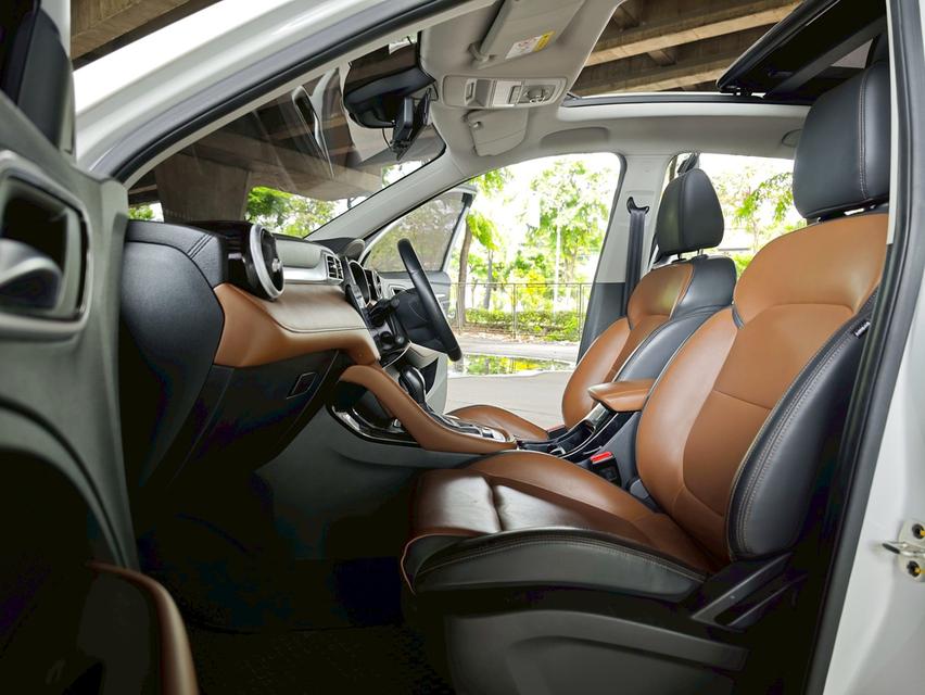ขายรถ MG ZS 1.5X sunroof ปี 2022 สีขาว เกียร์ออโต้ 11